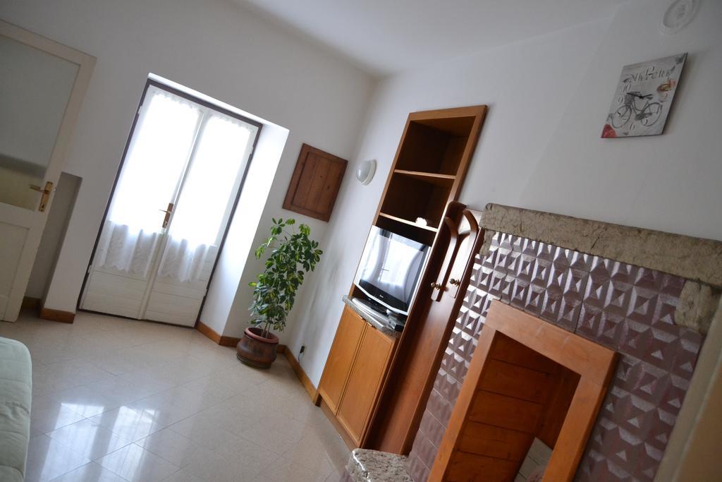 Casa Valentina Leilighet Brenzone sul Garda Eksteriør bilde